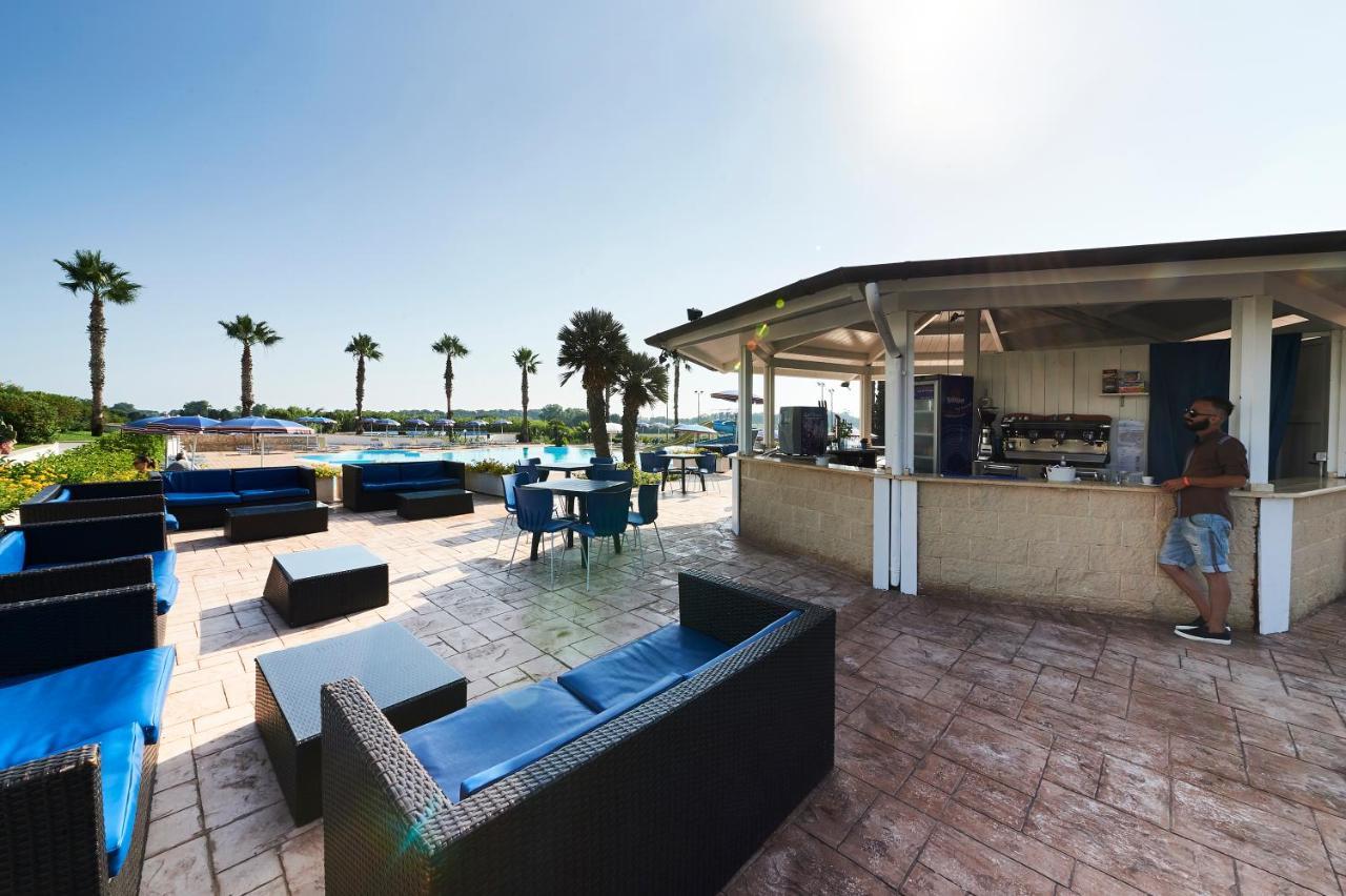 Alba Azzurra - CDSHotels Torre dell'Orso Kültér fotó