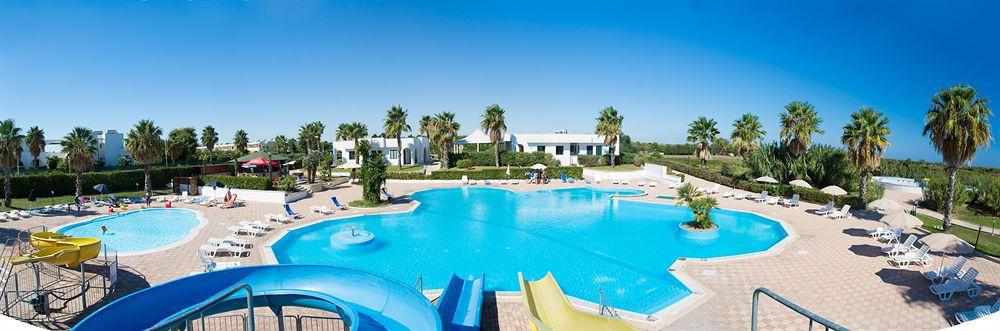 Alba Azzurra - CDSHotels Torre dell'Orso Kültér fotó